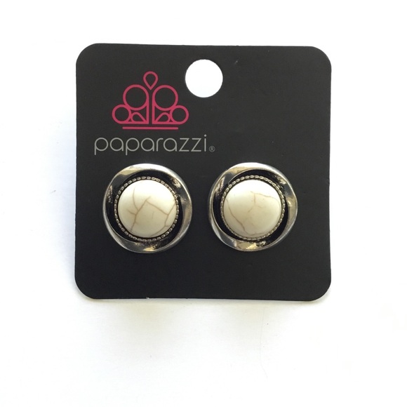 New Bundle of Retro Style Earrings Studs - Picture 2 of 5